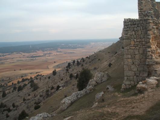 Mirando hacia Quintana desde el castillo de Gormaz.JPG