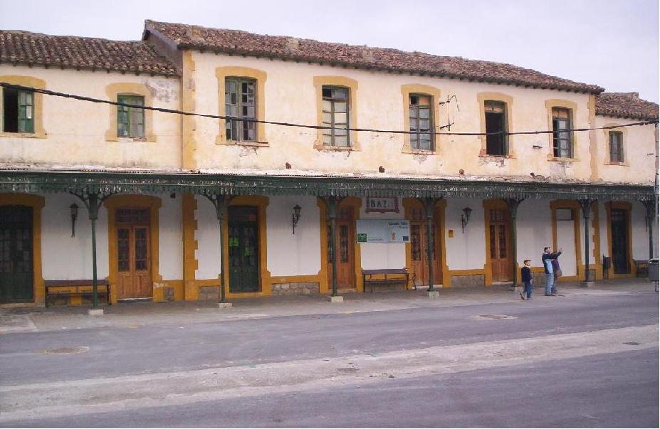 estacion de Baza, Febrero 2006.JPG