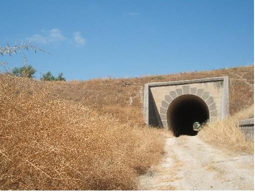 Túnel del Baeza-Utiel entre Baeza-Begijar y Torreblascopedro.JPG