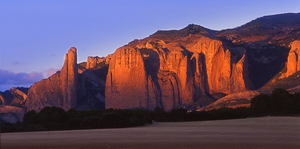 Mayos de Riglos.jpg